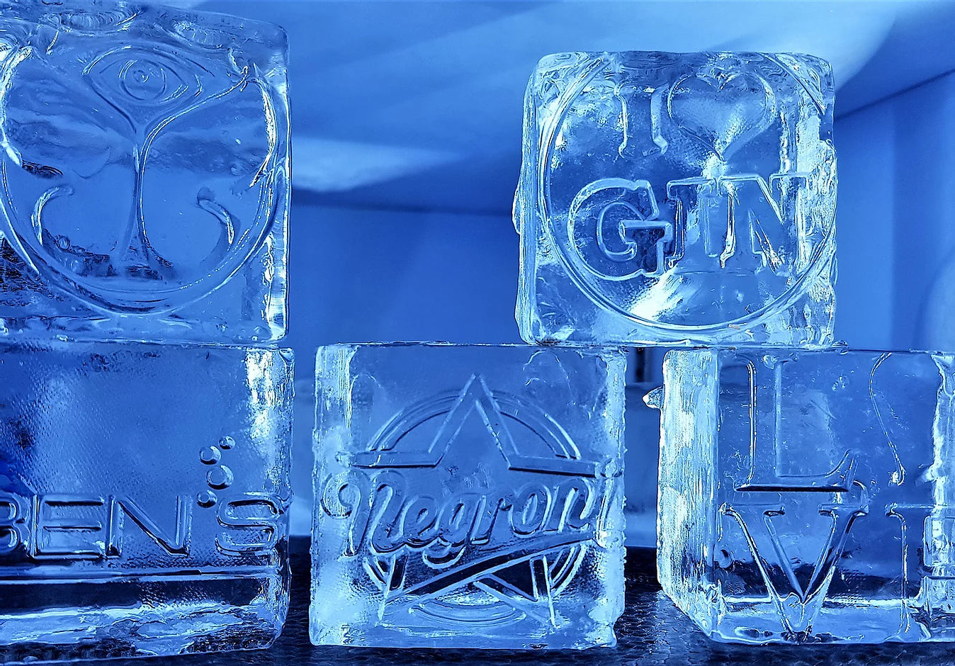 Ice Stamps - Garnish your Cocktails with Branded Ice Cubes